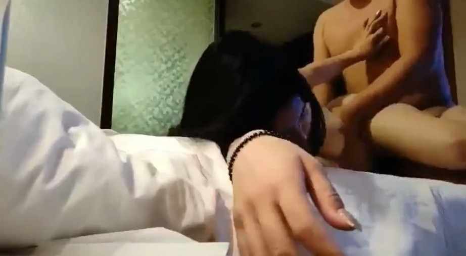 Bokep ngewe memek tante yang binal